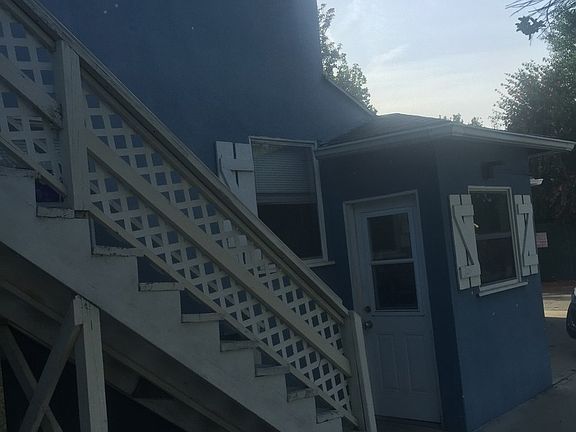 5th image of 13428 13432 1/2 Burbank Blvd