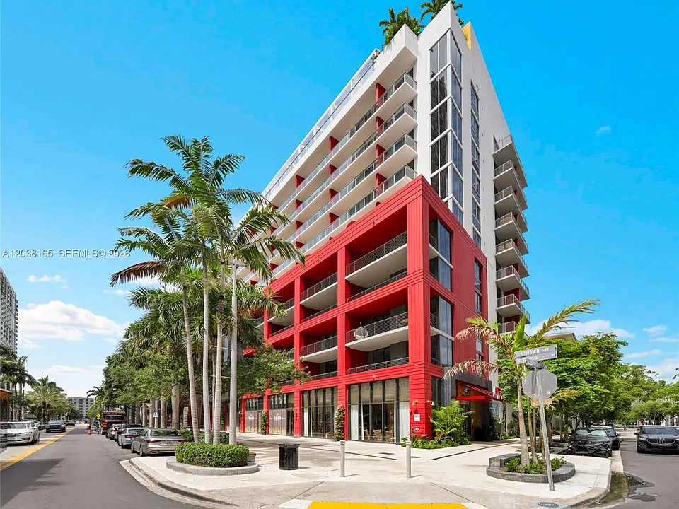 90 NE 32nd 406 Miami #406