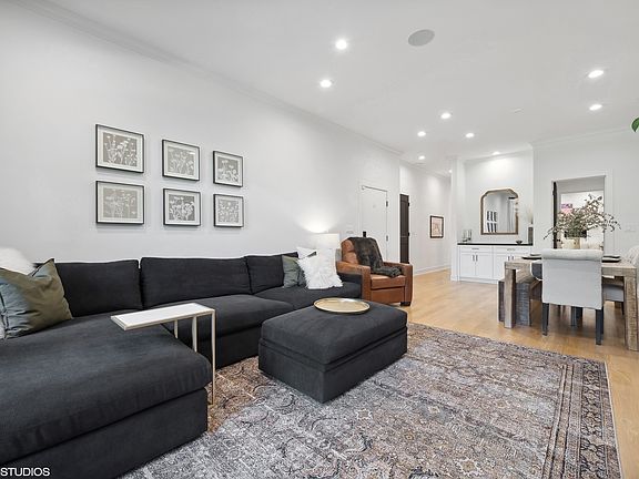 3rd image of 1717 N Humboldt Blvd #1S
