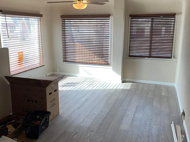 708 Brown Ave — Photo 3