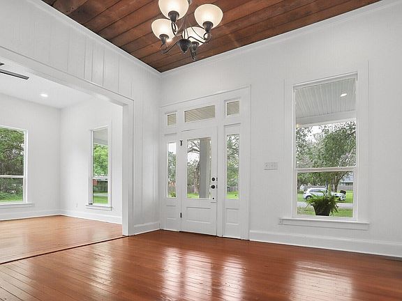 4th image of 306 Rivers St