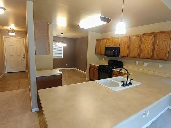 2nd image of 4328 E Oak Ave