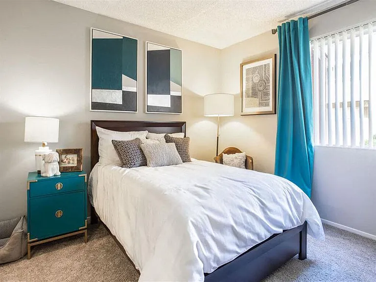Parc Medallion Apartments — Photo 12