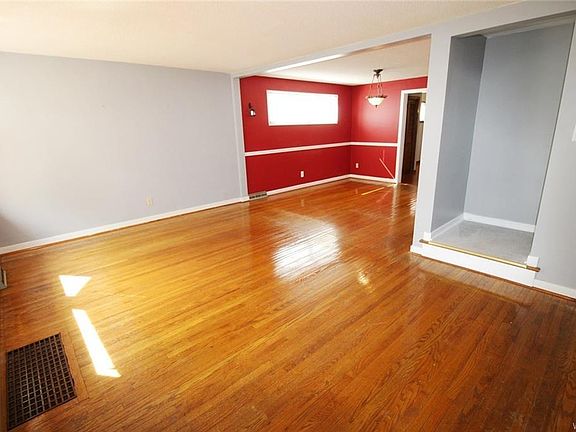2nd image of 332 Euclid Ave