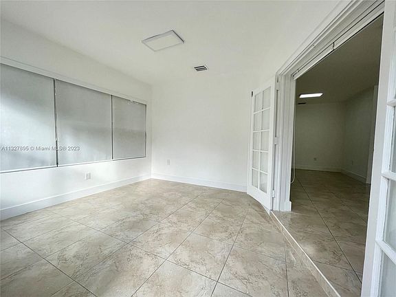 2nd image of 1322 SE 1st Ave