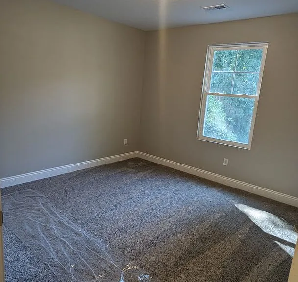 652 Treadway Blvd — Photo 5