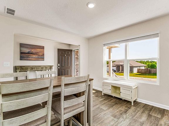 5th image of 5594 Guinevere Ln