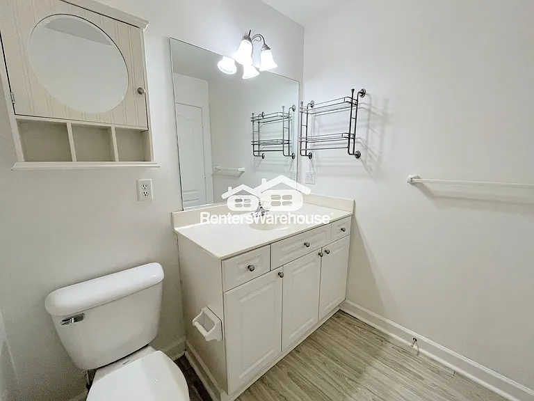 3932 Cromwell Park Dr — Photo 29
