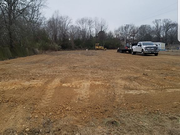 5th image of 191 Highway 107
