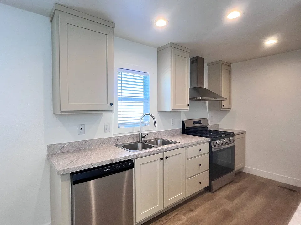 1409 N French St #138