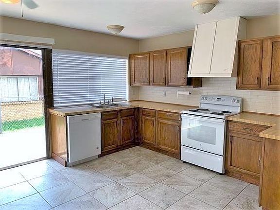 5th image of 5029 Wagner Cir
