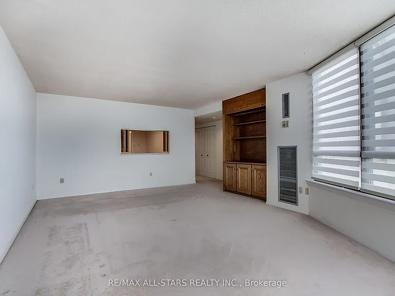 255 Bamburgh Cir #1203 — Photo 19