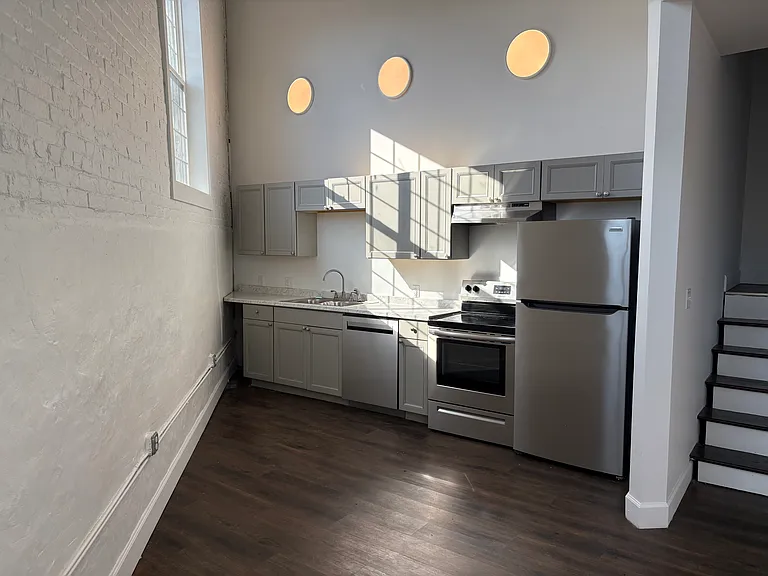 125 N Broad St #B — Photo 3
