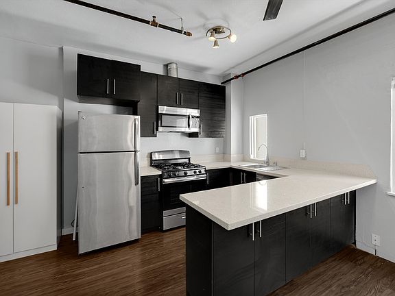 3rd image of 601 Linden Ave APT 303
