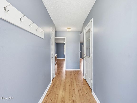 5th image of 303 Plateau Drive
