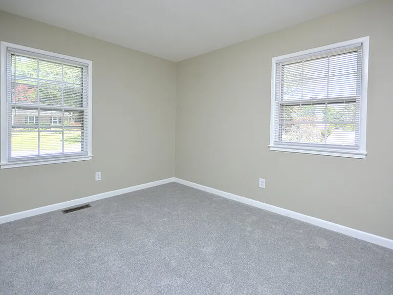 119 Monterey Ln — Photo 20