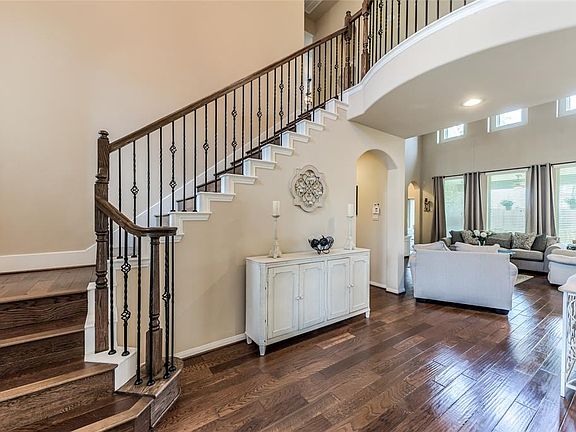 5th image of 8446 Horsepen Bend Dr