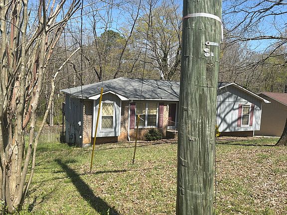 3rd image of 1577 Brewster Cir