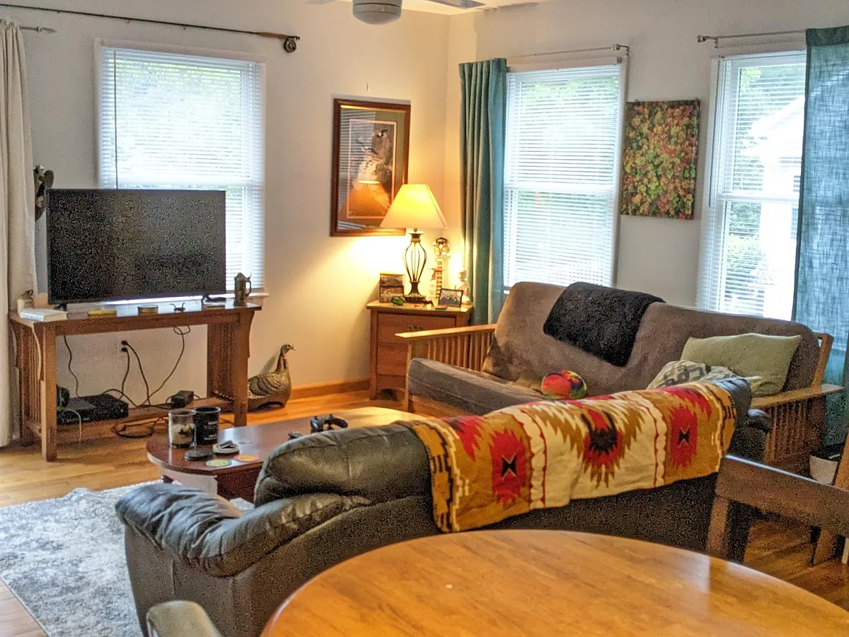 Photo 2 of 19 - 4A Bellhaven Rd - Asheville, NC Building Photo - 4A Bellhaven Rd
