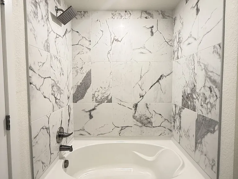 High Line Pointe — Photo 120