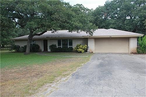 1st image of 203 King Dr