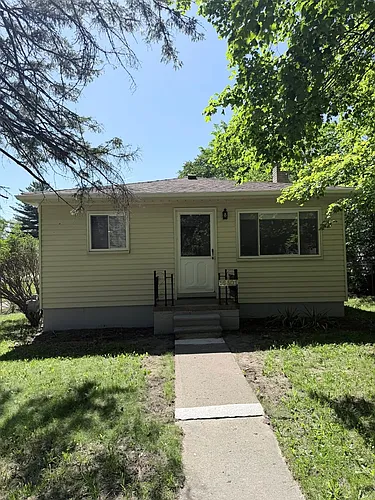 16101 Salem St Photo 1