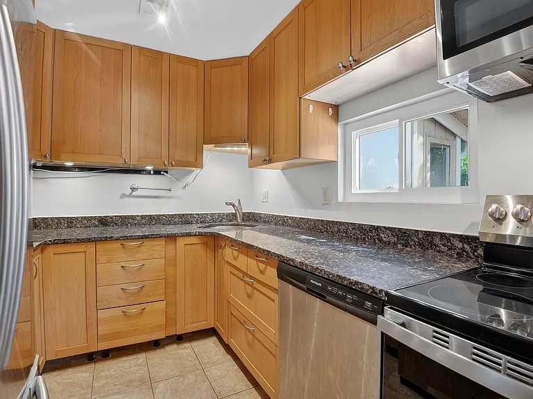 11306 Geddys Ct — Photo 24