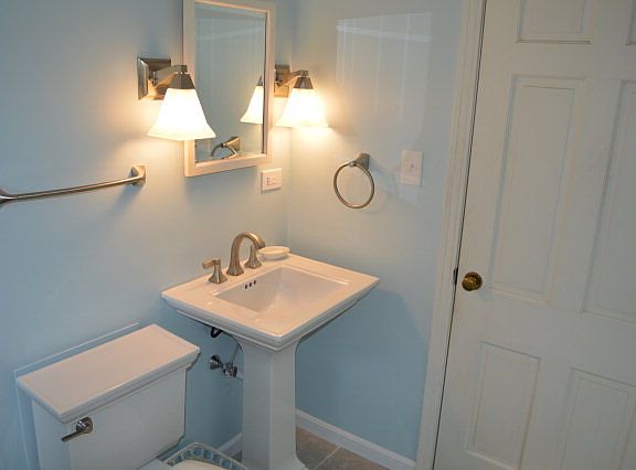 5th image of 77 Northgate Dr