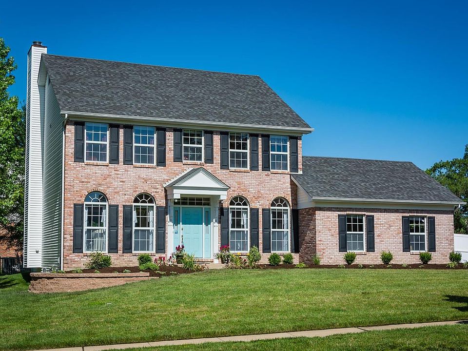 1st image of 127 Lucerne Crossing Ct