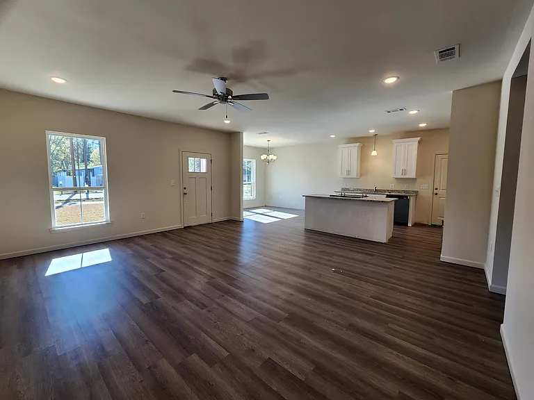 20963 Oregon St — Photo 4