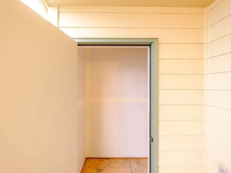 Lafayette Place Apartments — Photo 8