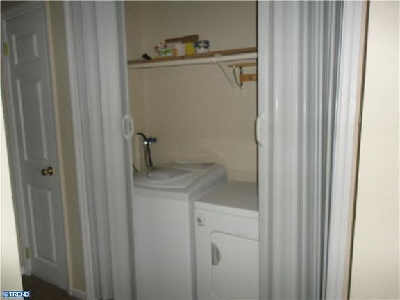 4th image of 108 Dartmouth Ave