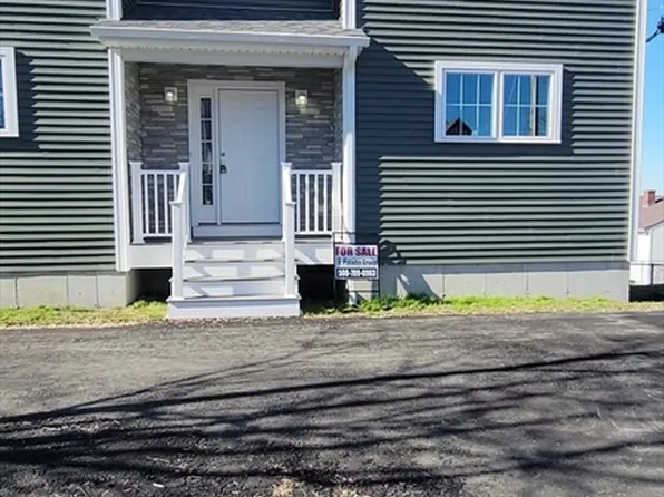 579 Summit St #1, Fall River, MA 02724