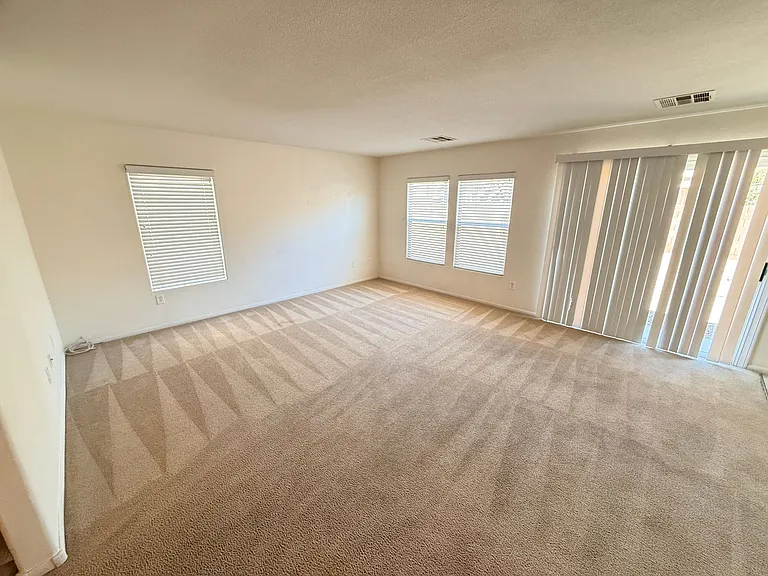 2416 Cockatoo Dr — Photo 3