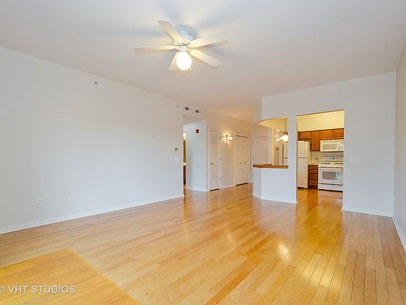 4th image of 8200 N Lincoln Ave #414