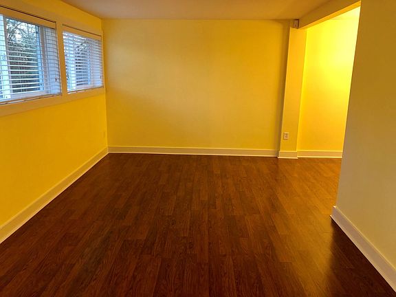 5th image of 15827 NE Leary Way APT B106