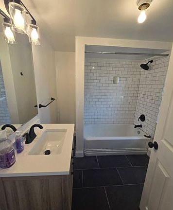 3rd image of 229 Brighton Ave APT 3