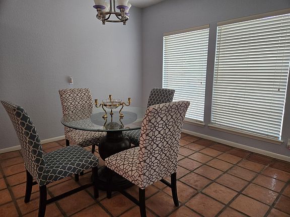 5th image of 2318 Sul Ross St