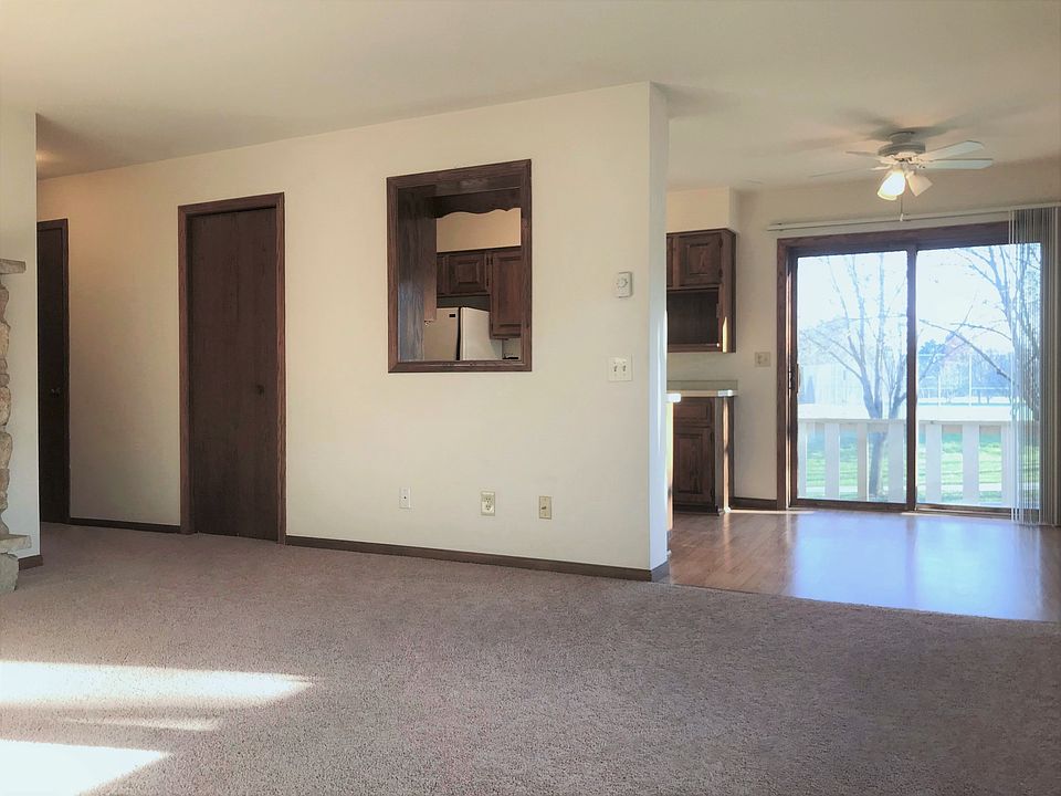 Peek-thru Window, Entry Closet