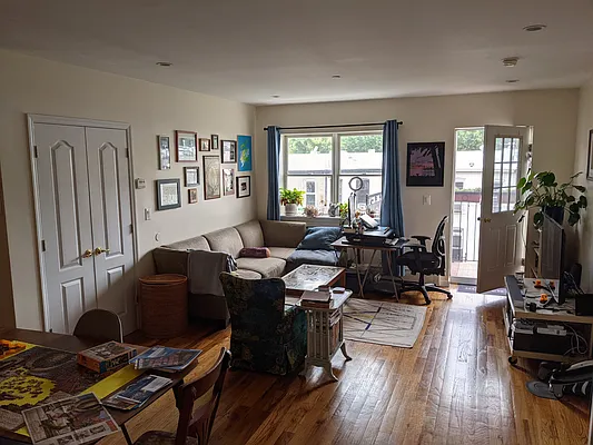 Rented by Highline Residential | media 122