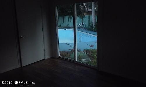 5th image of 441 Blairmore Blvd W