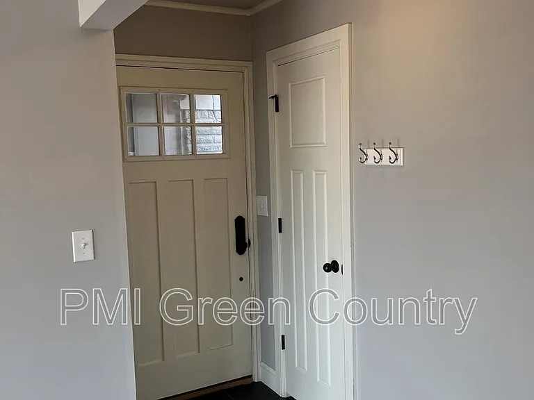 5428 E 25th Pl — Photo 3
