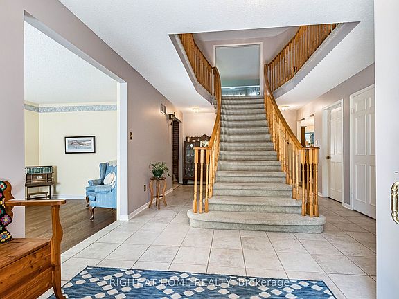 4th image of 3088 Spring Creek Cres