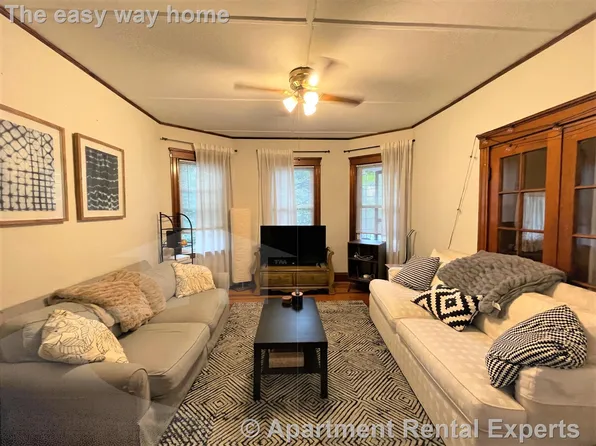 107 Bartlett St #1, Somerville, MA 02145