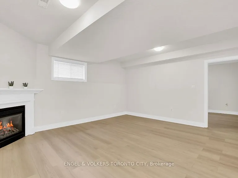 125 Sovereigns Gate #LOWER — Photo 13