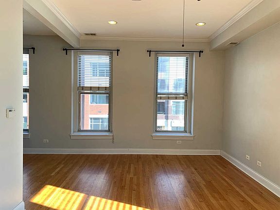 4th image of 1713 W North Ave Unit 3F