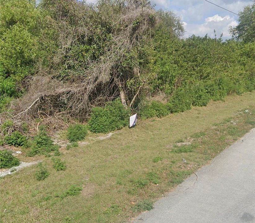 2nd image of 3818 34th St SW