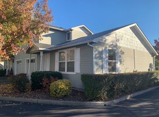 444 E Linn Rd #B, Eagle Pt, OR 97524