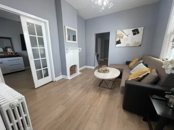 1405 44th Street image 1 of 20