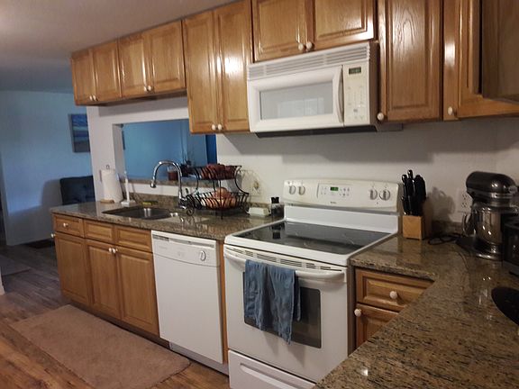 3rd image of 1720 County Road 29